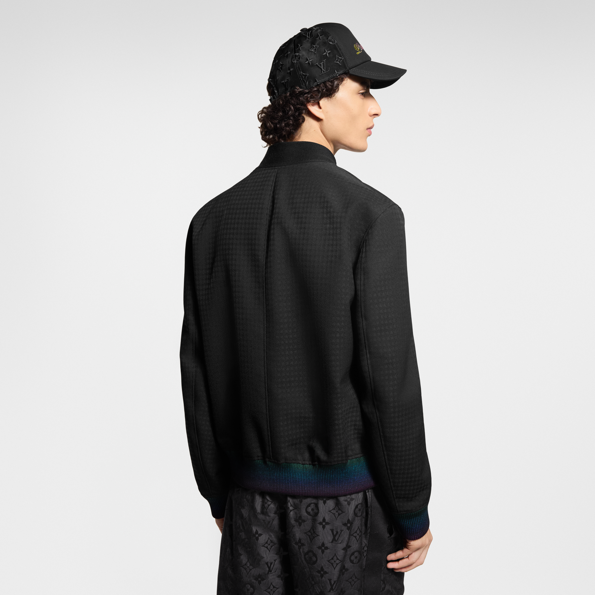 Áo Khoác Len  in Đồ Nam's Trang phục Áo khoác ngoài collections by Louis Vuitton (Thu phóng sản phẩm)